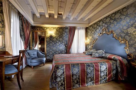 4-star Hotel St. Mark's Square Venice | Hotel Royal San Marco & Suites ...