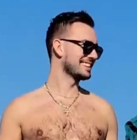 Voyeur Handsome Guy Naked At The Beach Video Thisvid