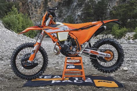 2024 Ktm 300 Xc W Hardenduro First Look 8 Fast Facts 21 Pics