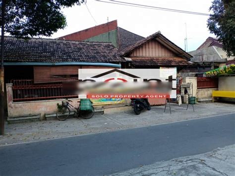 RUMAH INDUK KAMAR KOST AKTIF