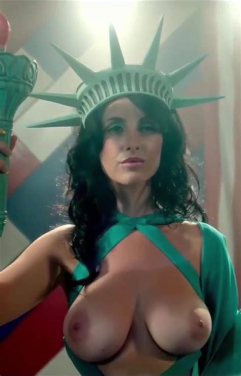 Porn GIFs With Minx On Fapality