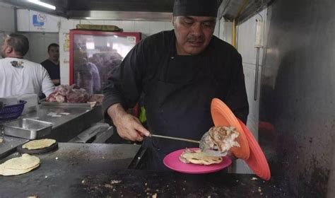 Taquer A El Califa De Le N Michelin Yildizli Taco Standi Ve Sef Arturo