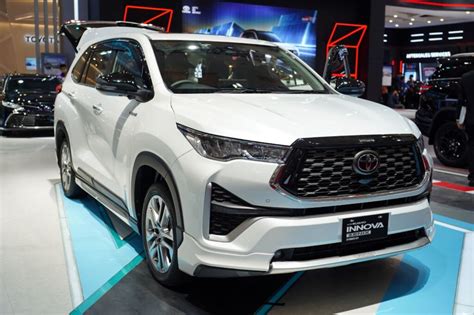 Toyota Kijang Innova Zenix MPV Keluarga Yang Nyaman Dan Canggih