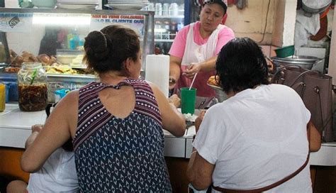 ARENA y FMLN a favor de que Estado asegure alimentación básica Diario