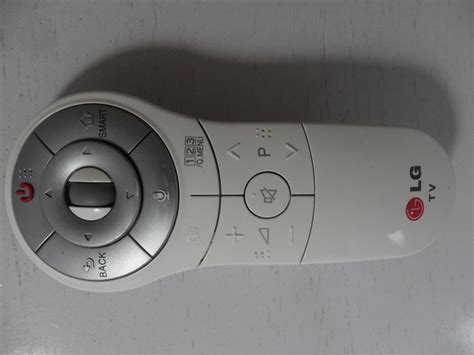 ریموت کنترل جادویی ال جی 42LA66000