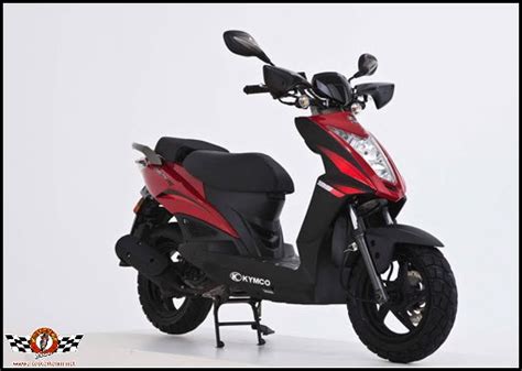 Test Drive Kymco Agility RS 125cc NAKED más sport más ruda