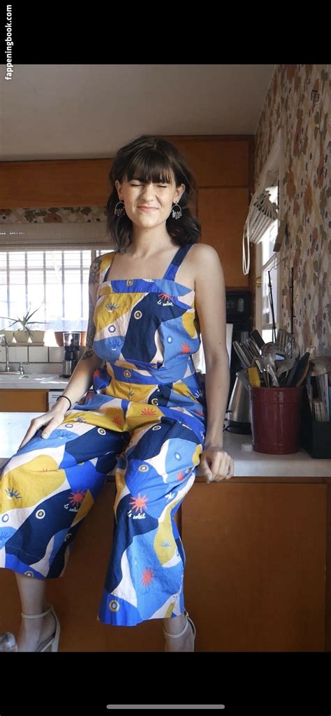 Alicellani Alicenocountry Wildcountryred Nude OnlyFans Leaks Fappening FappeningBook