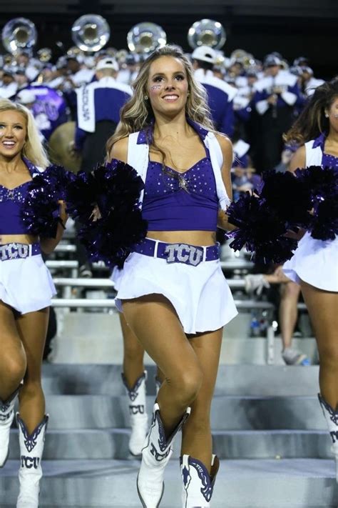 Pin By Joseph Ober On Arrested Development Hot Cheerleaders Tcu Cheerleaders Cute Cheer Pictures