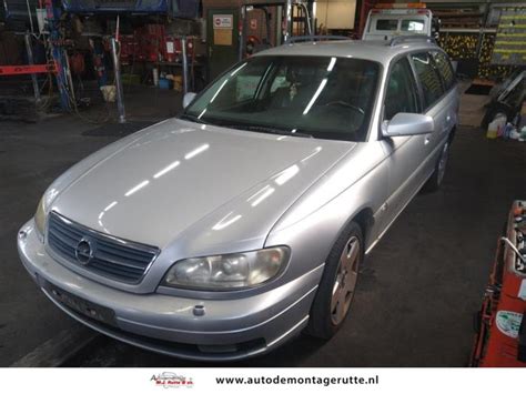 Opel Omega B Caravan 2 2 16V Salvage Vehicle 2000 Gray