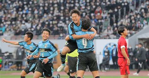 岡山学芸館が東山を破り、初優勝！全国高校サッカー選手権20222023