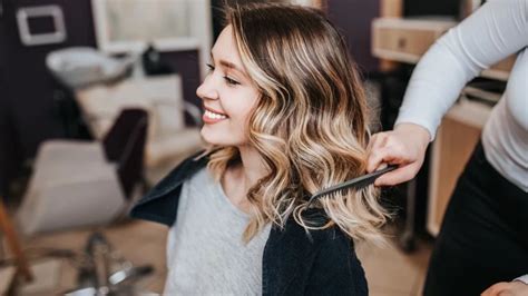 Kitty brunette Αυτή είναι η τεχνική στο χρώμα των μαλλιών που θα βλέπουμε παντού το