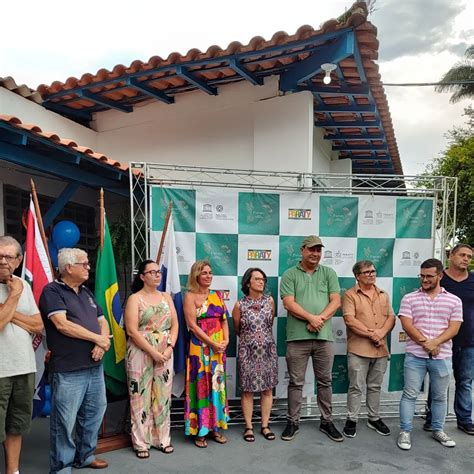 Escola Pé De Moleque - Entrega e reforma da escola Pé de Moleque