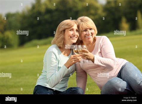Mature Women Drinking Wine Hi Res Stock Photography And Images Alamy