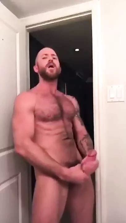 Amaizing Man Gay Muscular Masturbation Porn XHamster