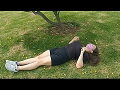 Hotwife Latina Haciendo Ejercicio Sin Ropa Interior Con Un Agujero En Su Short Milf Bhabhi