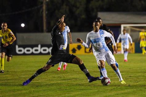 Botafogo abusa de erros e só empata Londrina pela Série B Fogo na