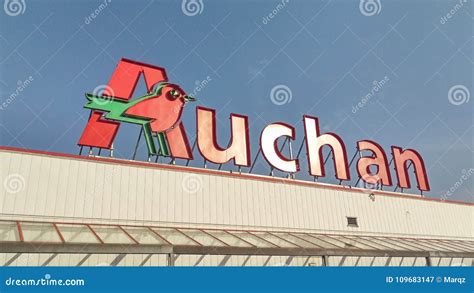 Logotipo De La Alameda De Compras De Auchan Fotograf A Editorial