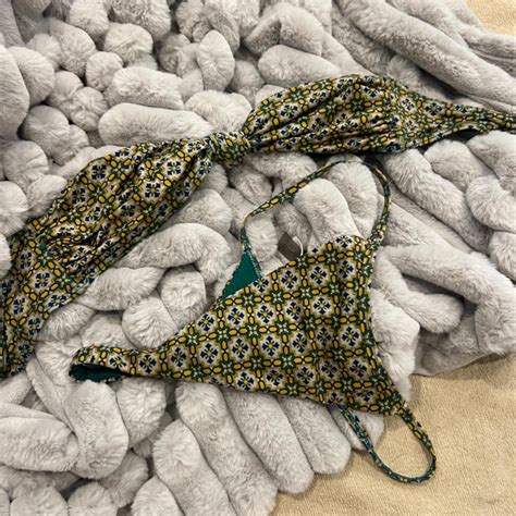 The Prettiest Bikini Size 10 Endless Depop