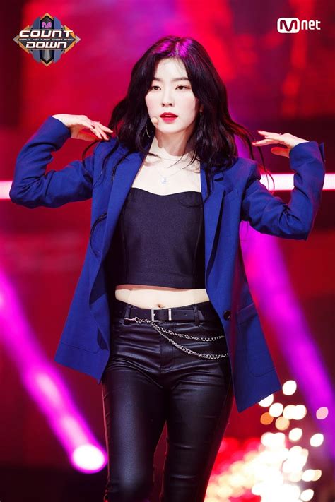 Photos Of Red Velvet S Irene Rocking A Hot Blazer Over Her Outfit Koreaboo