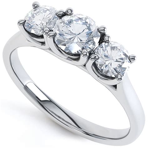 Graduated 3 Stone Engagement Ring with Trellis Setting