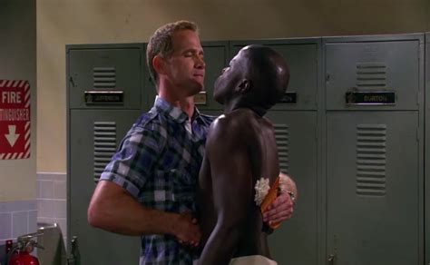 Matt Battaglia Reno Wilson Gay Shirtless Scene In Mike Molly Azmen