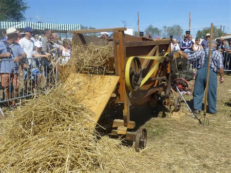 RHONE La Fête de la Batteuse un air d autrefois