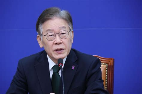 Lee Jae-myung Criticizes President Yoon Seok-yeol's Absence from ... 