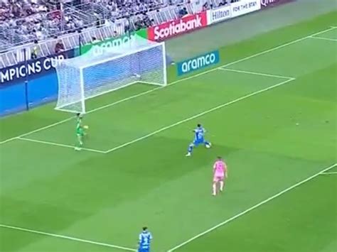 El insólito blooper del arquero de Inter Miami que hizo sufrir a Lionel