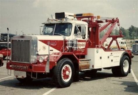 Highpoint Garage Union City NJ 1974 Autocar Constructor W Holmes