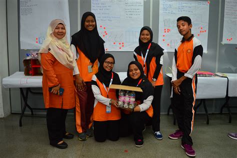 mmu exposes school students  business marketing strategies