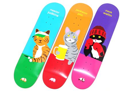 PRODUCTS ENJOI PUSSY MAGNETS WHITEY PANDA VHSMAG