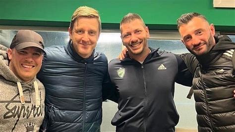 Foot amateur Hamoir Warnant le coup franc sur une ligne du rectangle qui fait débat RTBF