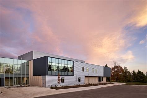 Brescia University College Academic Pavilion | HDR