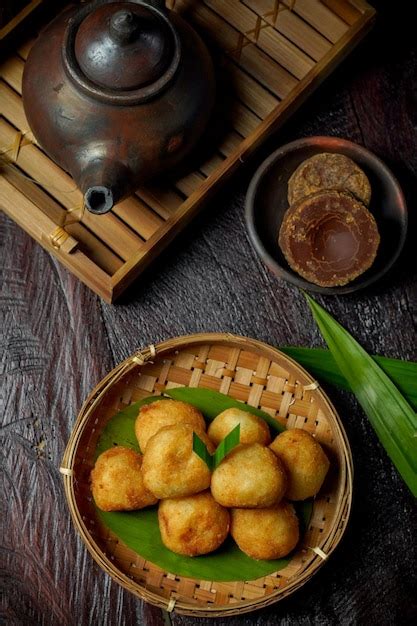premium photo indonesian snack cemplon cassava cakes served  bamboo