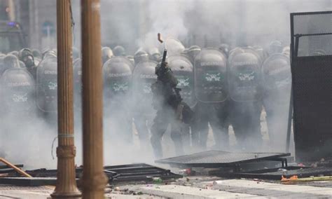 Represión frente al Congreso heridos y detenidos en protesta contra la