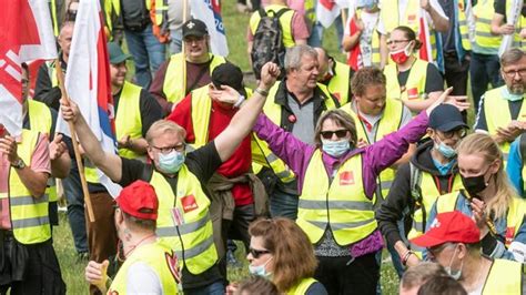 Tarifeinigung Im Einzelhandel Lohnplus F R Besch Ftigte