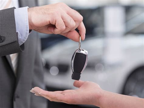 Best Holiday Car Deals of 2021 - Kelley Blue Book