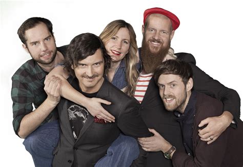 Premiär Christer och Morgan rapporterar en timme innan sex P Sveriges Radio