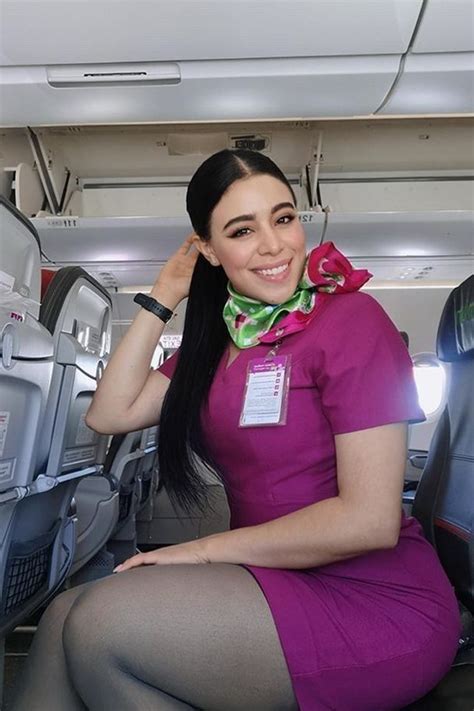 Pin De Mammouth En Hot Esses De L Air Piernas De Mujeres Mujeres Lindas Mujeres Guapas