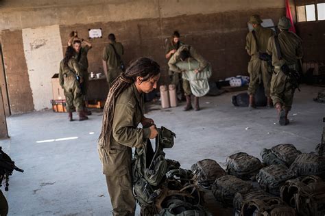 Caracal Battalion Photos Of Mixed Gender Israeli Combat Unit Training