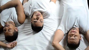 Festa De Ano Novo Acaba Em Sexo A Tr S Os Apimentados Xvideos