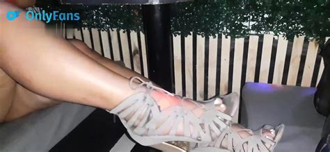 Giving My Ass To A Subscriber Who Invites Me To A Party