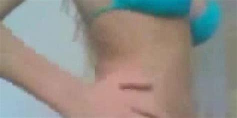 Amateur Cam Blonde Dances And Teases Tnaflix