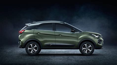 Tata Nexon XE Petrol Base Model With 5 Star Safety Rating Know Complete