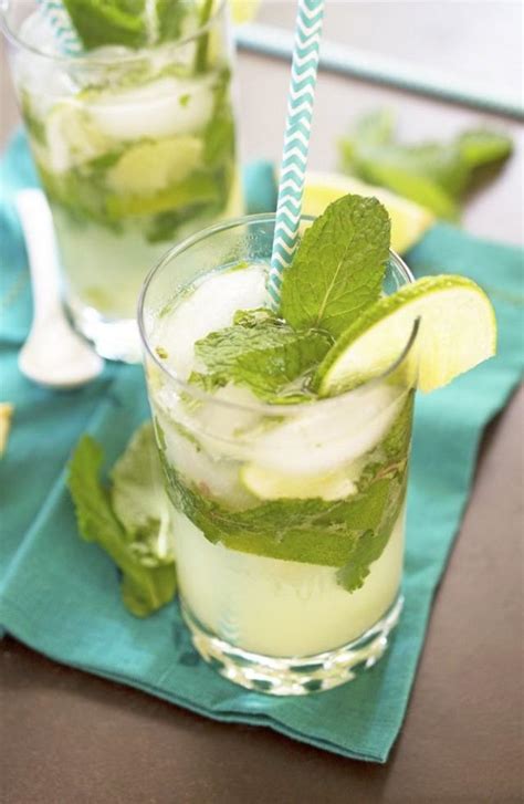 cocktails drinks classic mint mojito  weddbook