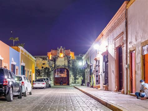 Calle 59 El imperdible pasaje del Centro Histórico de Campeche Calle 59