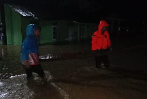 Banjir Signifikan Di Tapanuli Tengah Ratusan Rumah Terendam Infokini