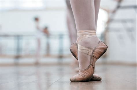 Gelenkige Ballerina Spielt Mit Neuem Dildo Telegraph