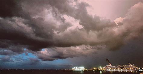 Warning Of Thunderstorm Heavy Rain Strong Winds In Several States