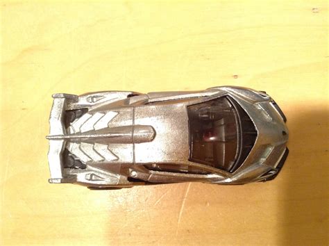 JULIAN S HOT WHEELS BLOG Lamborghini Veneno 2015 Walmart Exclusive Zamac 2